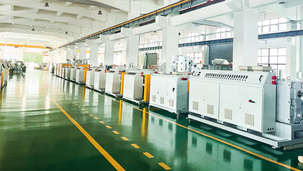 隆翔骏全自动挤出生产线：立足顺德，放眼全球